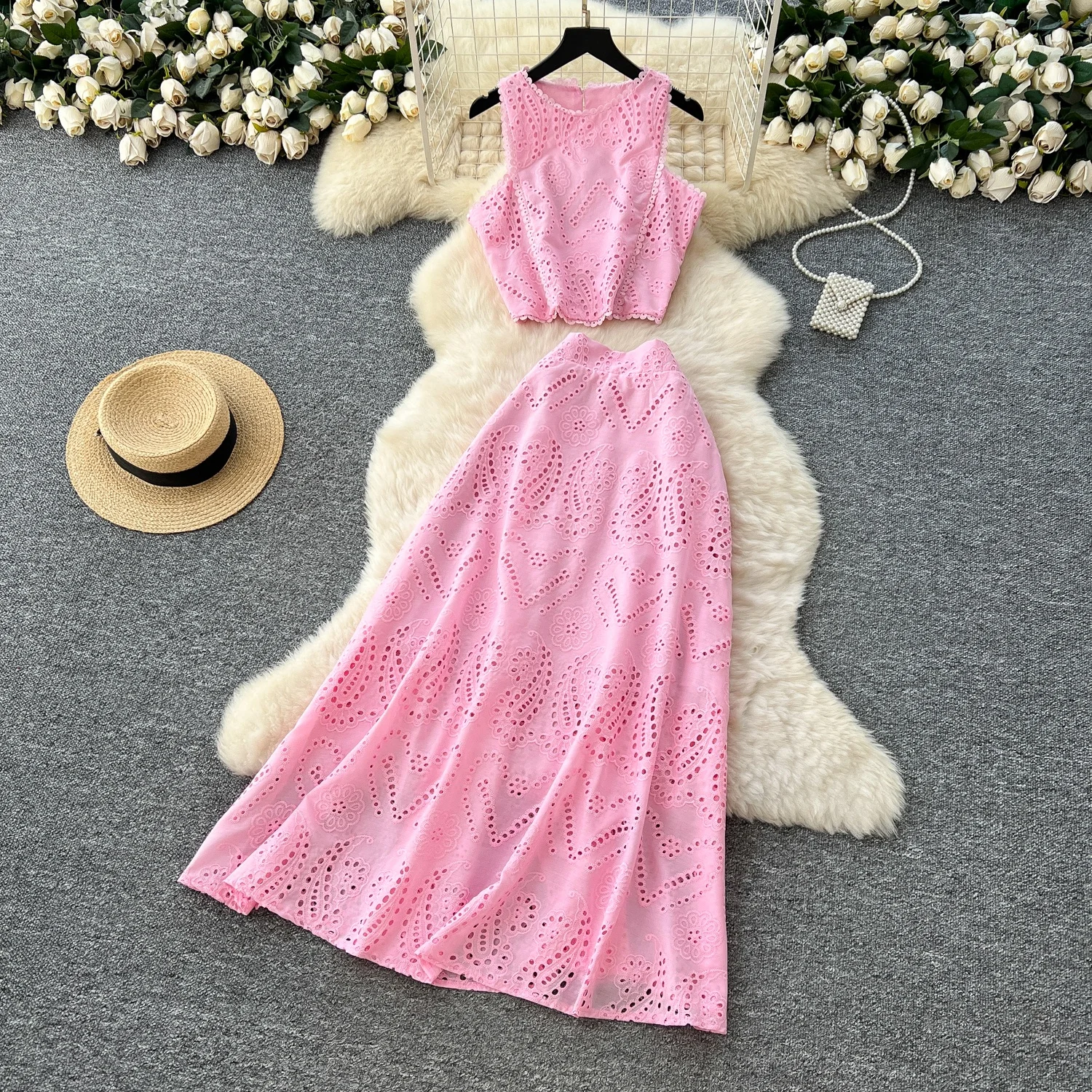 Clothland Women Chic Lace Blouse Skirt Suit Sleeveless Crop Top Elastic Waist Midi Skirts Cute Fashion Two Piece Set TA606
Clothland Women Chic Lace Blouse Skirt Suit Sleeveless Crop Top Elastic Waist Midi Skirts Cute Fashion Two Piece Set TA606