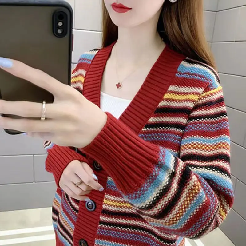 New Spring and Autumn Sweater Jacket Women's Korean Version V-neck Striped Loose Knitted Cardigan Bolero Women
New Spring and Autumn Sweater Jacket Women's Korean Version V-neck Striped Loose Knitted Cardigan Bolero Women