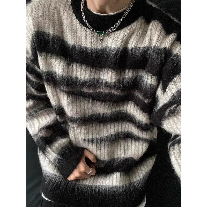 American Retro Striped round Ne Oversize Casual Knitted Sweater Men Women Winter Leisure Brand Polyester Fiber Long Sve
American Retro Striped round Ne Oversize Casual Knitted Sweater Men Women Winter Leisure Brand Polyester Fiber Long Sve