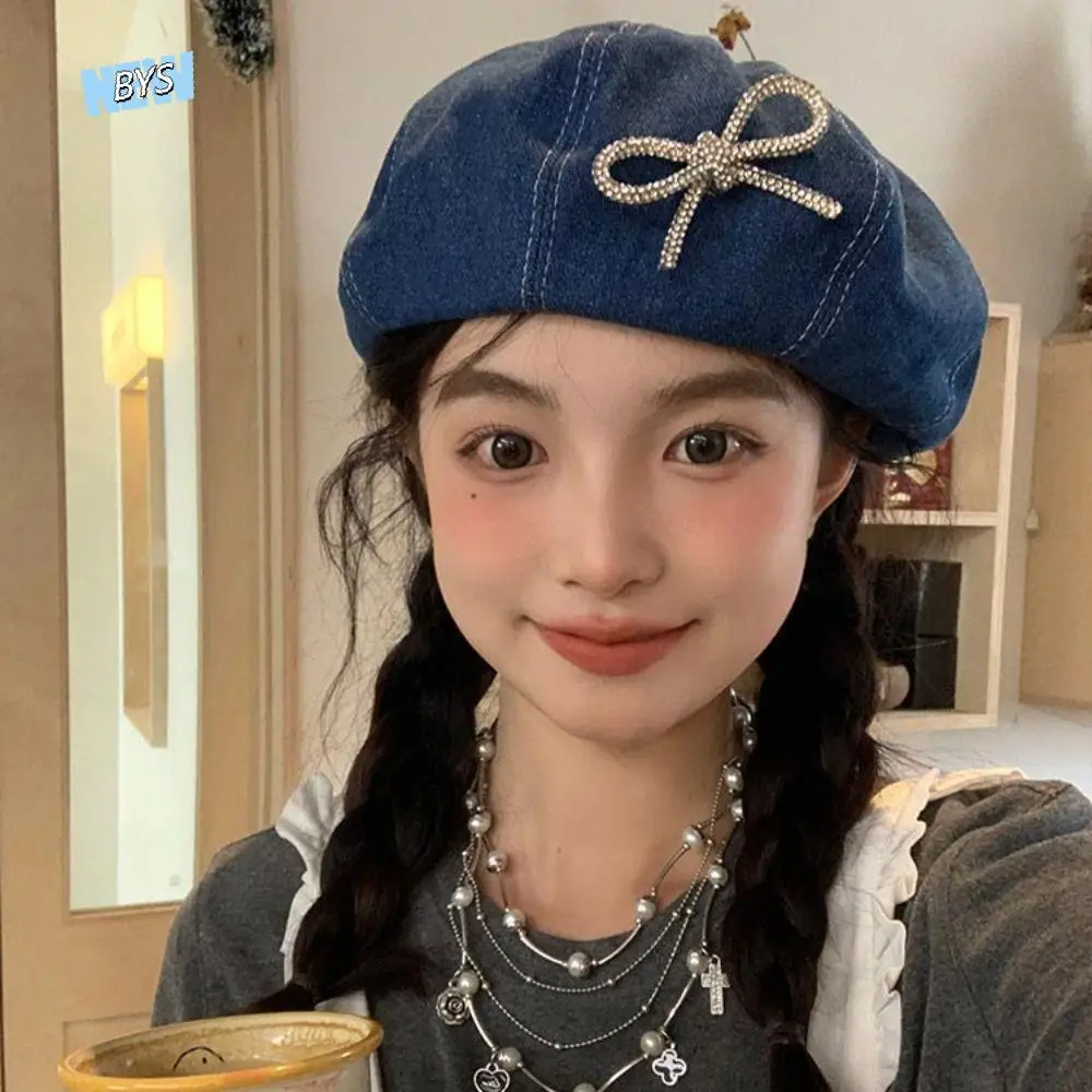 Autumn Korean Style Pearl Bow Beret Blue Y2K Cowboy Beret Cap Sweet Breathable Painter Hat Outdoor
Autumn Korean Style Pearl Bow Beret Blue Y2K Cowboy Beret Cap Sweet Breathable Painter Hat Outdoor