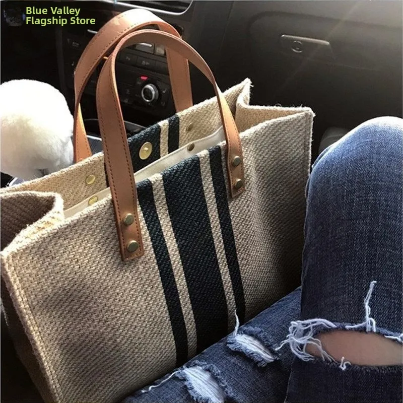 Korean Style Large Capacity Canvas Tote Bag Women's Handheld Briefcase Simple Striped Single Shoulder Business Commuter Bag
Korean Style Large Capacity Canvas Tote Bag Women's Handheld Briefcase Simple Striped Single Shoulder Business Commuter Bag
