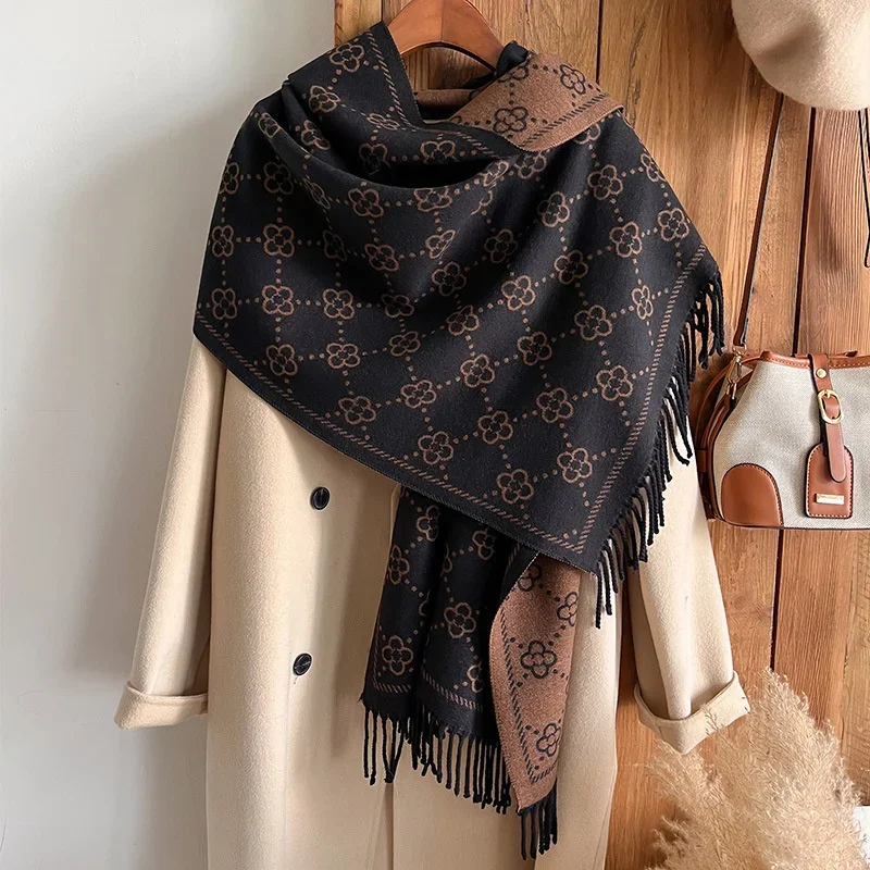 2024 брендовое теплое кашемировое пончо, шаль, шарф, роскошный принт, толстое зимнее одеяло из пашмины, накидки Bufanda, повседневный хиджаб, палантины Echarpe
2024 брендовое теплое кашемировое пончо, шаль, шарф, роскошный принт, толстое зимнее одеяло из пашмины, накидки Bufanda, повседневный хиджаб, палантины Echarpe