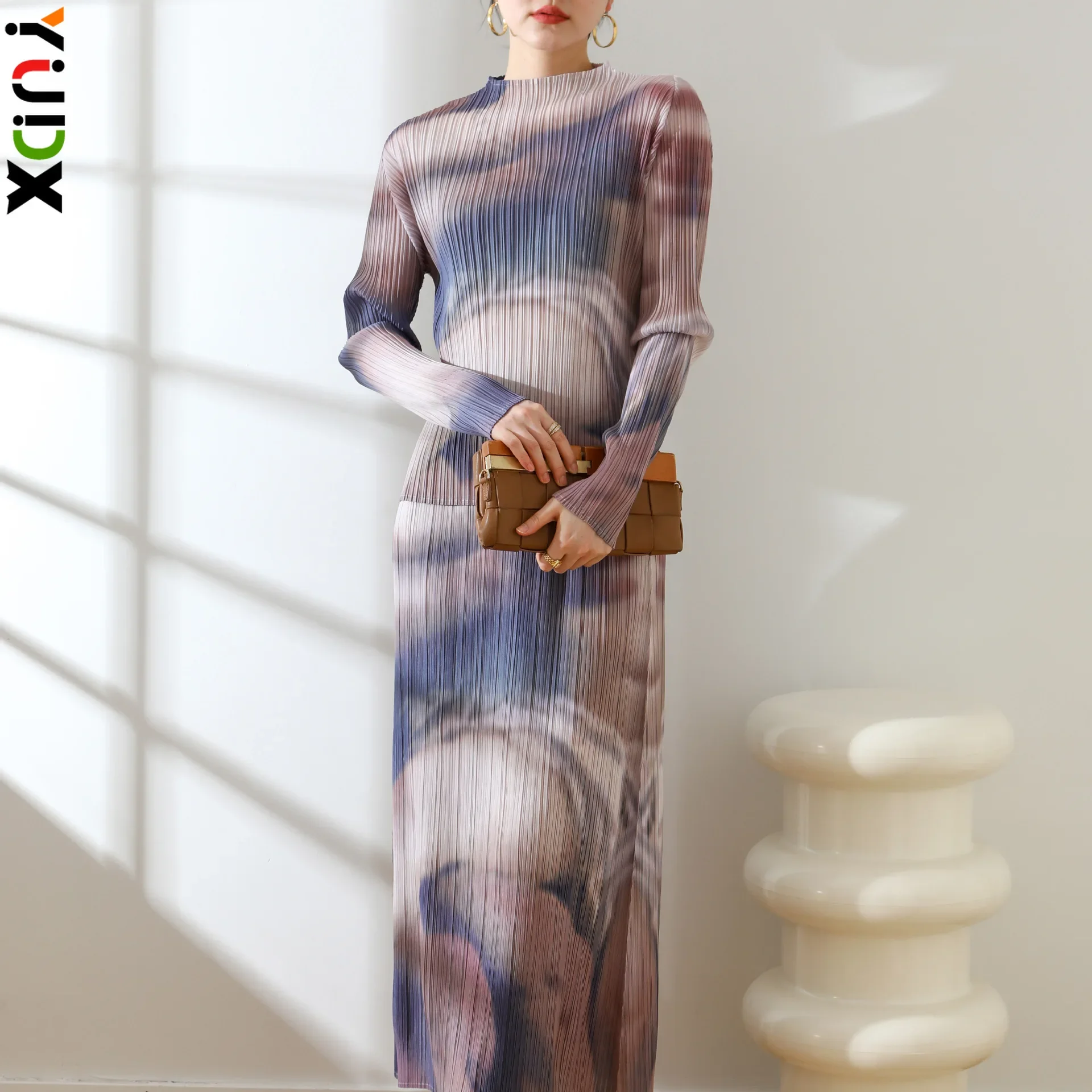 Miyake Pleated Half Skirt 2 Piece Set High Quality Fashion Print Casual Leopard Print Top + Half Skirt Set 2024 Early Spring New
Miyake Pleated Half Skirt 2 Piece Set High Quality Fashion Print Casual Leopard Print Top + Half Skirt Set 2024 Early Spring New