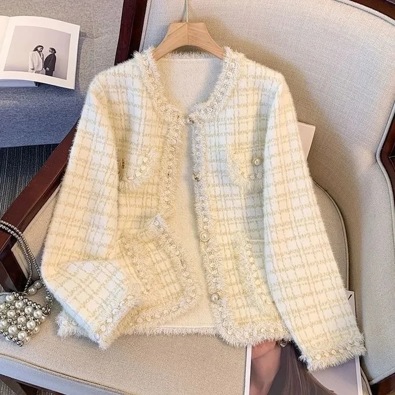 2025 Women Imitation Mink Velvet Coat New Temperament Spring Autumn Knitted Cardigan Jacket Top Celebrity Women's Coat Slim Frag
2025 Women Imitation Mink Velvet Coat New Temperament Spring Autumn Knitted Cardigan Jacket Top Celebrity Women's Coat Slim Frag