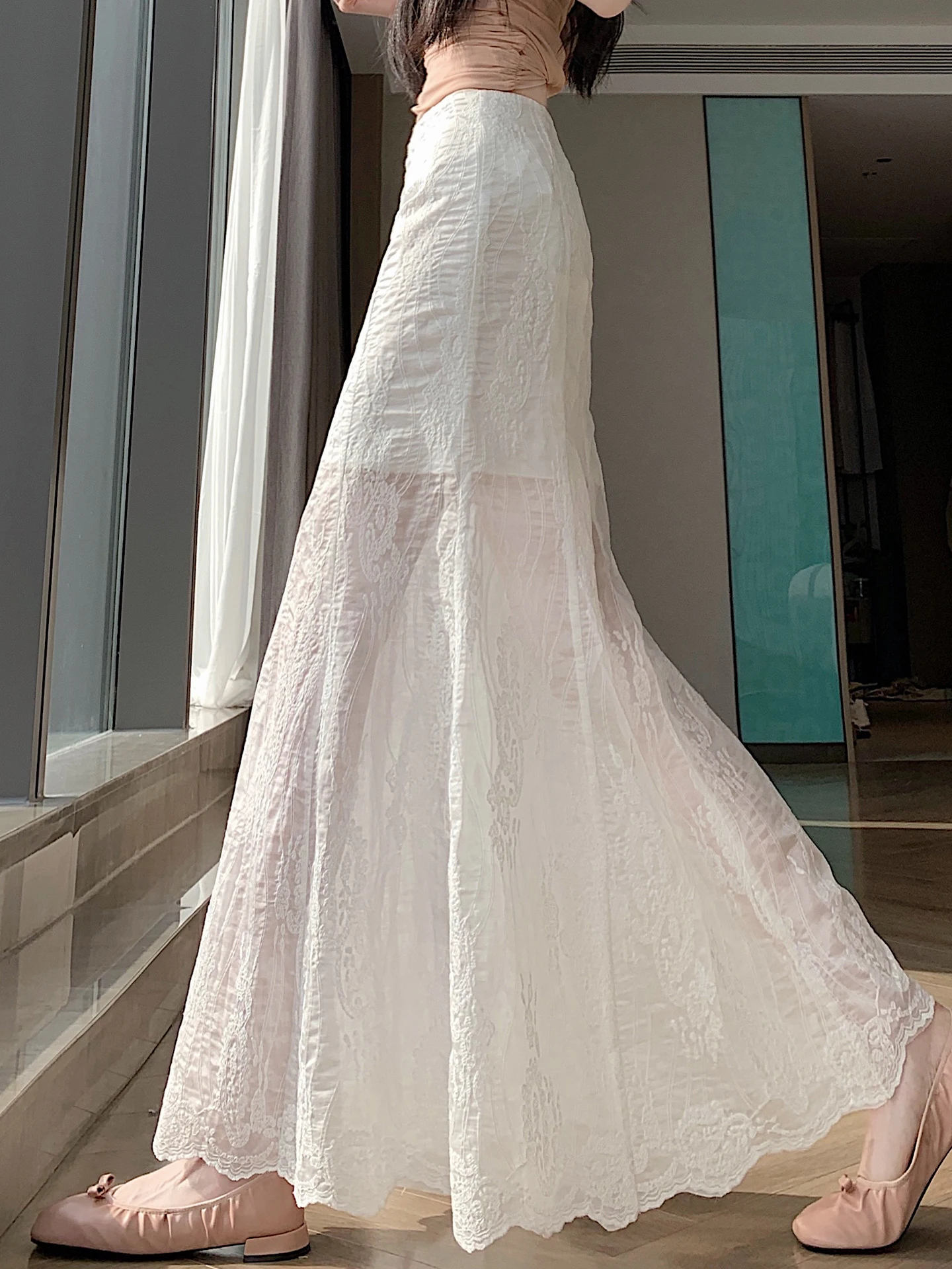 Elegant White Fish Tail Half Skirt Women's Summer New Gentle Style Beautiful Embroidery Bodycon Midi Skirt Flowy Long Skirt
Elegant White Fish Tail Half Skirt Women's Summer New Gentle Style Beautiful Embroidery Bodycon Midi Skirt Flowy Long Skirt