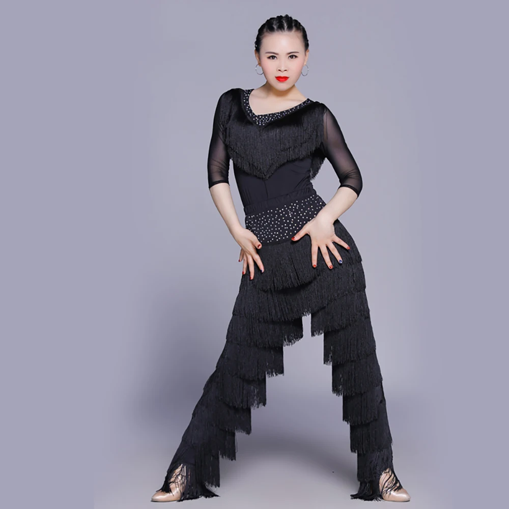 Hot Sale Latin Dance Clothes Women Blue Red Black Tassel Pants Tops Women Performance Costume Professional Dance Garments DW1054
Hot Sale Latin Dance Clothes Women Blue Red Black Tassel Pants Tops Women Performance Costume Professional Dance Garments DW1054