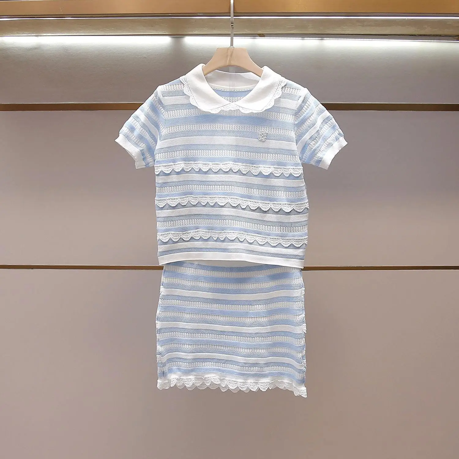 Sweet Knitted Stripe Halter Neck Top Women's Summer Fashion High Waist Pants Commute Style PVC Fabric Universal Fit
Sweet Knitted Stripe Halter Neck Top Women's Summer Fashion High Waist Pants Commute Style PVC Fabric Universal Fit