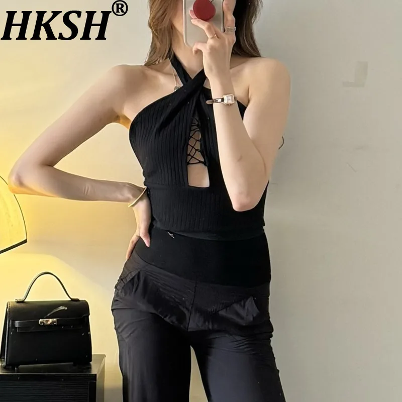 HKSH Women Sexy Vest Halter Neck Hollow Out Solid Color Knitted Sleeveless Dark Fashion Hig-end Tank Top New Summer 2026 HK20791
HKSH Women Sexy Vest Halter Neck Hollow Out Solid Color Knitted Sleeveless Dark Fashion Hig-end Tank Top New Summer 2026 HK20791