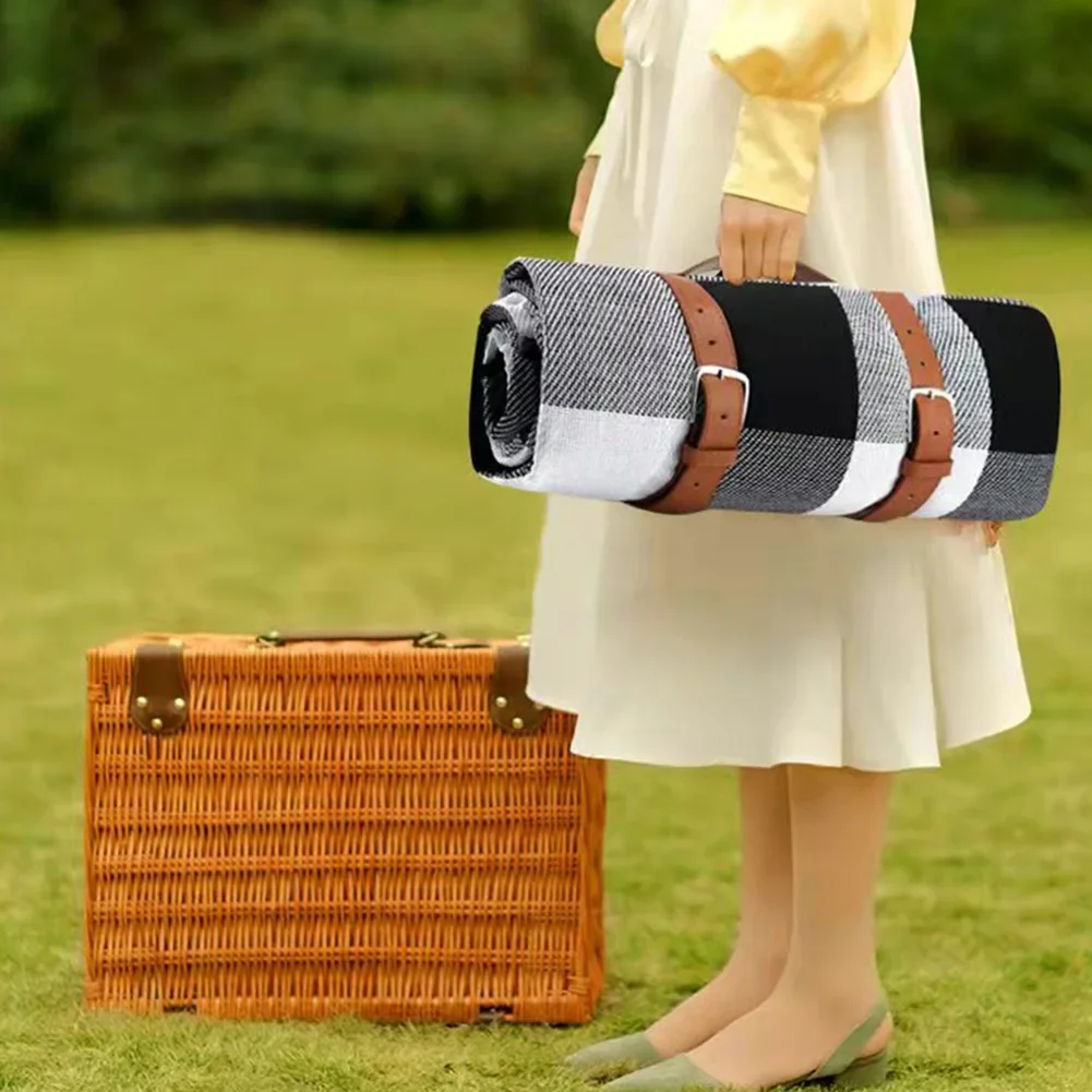 Outdoor Thick Picnic Blanket, Lightweight Picnic Mat, Folding Camping Mat, Waterproof Camping Equipment Accessories Amagi
Outdoor Thick Picnic Blanket, Lightweight Picnic Mat, Folding Camping Mat, Waterproof Camping Equipment Accessories Amagi