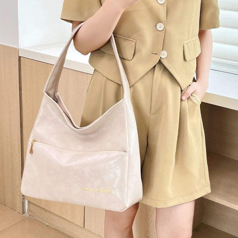 2025 New Fashion Large Capacity Tote Underarm Shoulder Bag for Women Versatile Top Handle Crossbody Bags Casual Purse Bag
2025 New Fashion Large Capacity Tote Underarm Shoulder Bag for Women Versatile Top Handle Crossbody Bags Casual Purse Bag