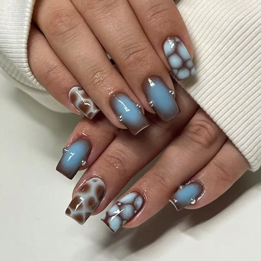 24Pcs Blue-Brown Gradient Ink Texture Press On Nails, Silver Rhinestone & Steel Ball Design, Reusable Wearable Nails
24Pcs Blue-Brown Gradient Ink Texture Press On Nails, Silver Rhinestone & Steel Ball Design, Reusable Wearable Nails