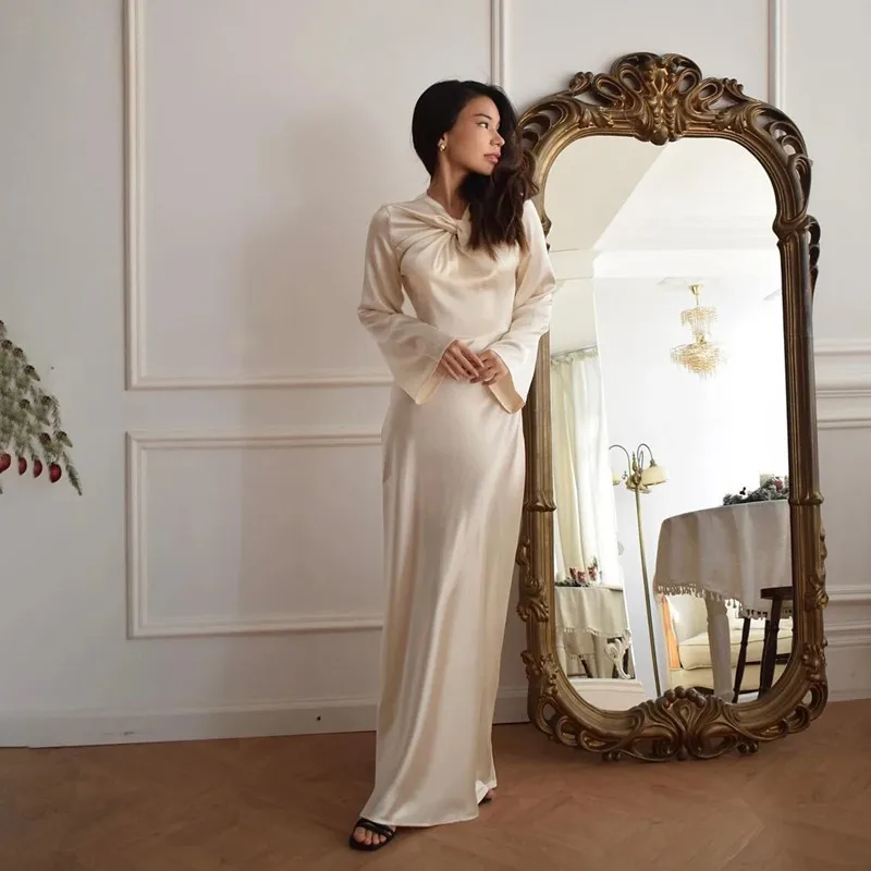 Aleeshuo Elegant Satin Mermaid Long Sleeves Prom Gowns Arabic Dubai Simple Sexy Backless Pleat Floor-Lengthفساتين مناسبة رس2024
Aleeshuo Elegant Satin Mermaid Long Sleeves Prom Gowns Arabic Dubai Simple Sexy Backless Pleat Floor-Lengthفساتين مناسبة رس2024
