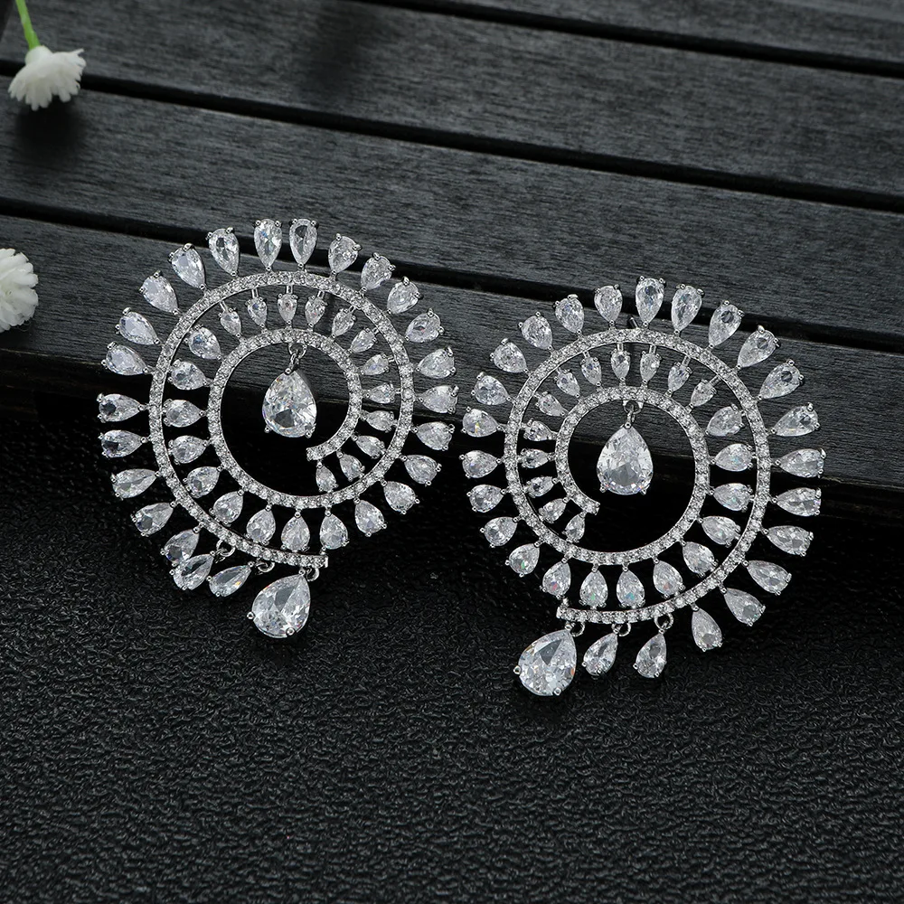 HIBRIDE Temperament Gentle Women's Jewelry Round Water Drop White Earrings for Dubai Prom Party Wedding Everyday Gift Dress E303 
HIBRIDE Temperament Gentle Women's Jewelry Round Water Drop White Earrings for Dubai Prom Party Wedding Everyday Gift Dress E303