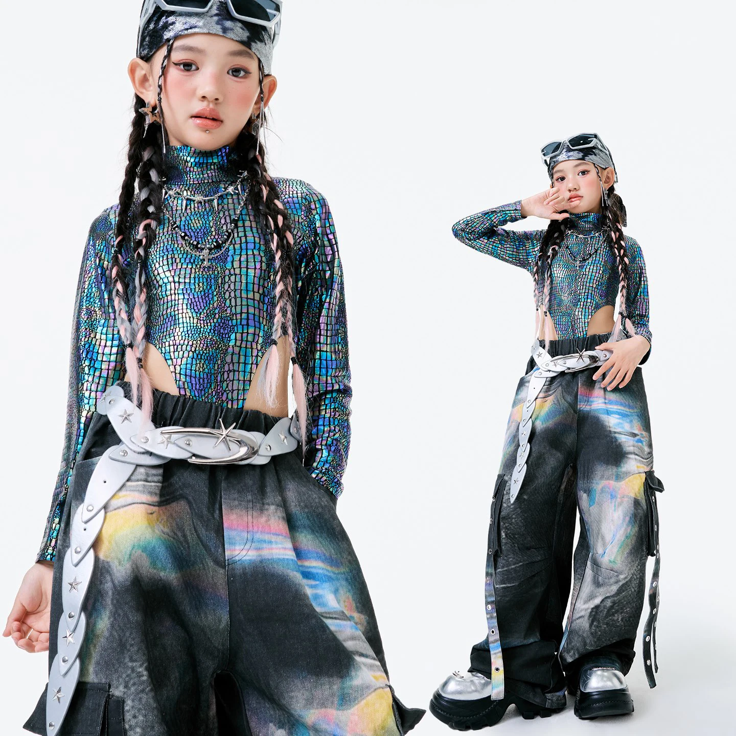 Современный костюм для джазового танца Kpop для девочек, топы с длинными рукавами лазерного цвета, мешковатые брюки, наряды в стиле хип-хоп, одежда для концертных выступлений на сцене
Современный костюм для джазового танца Kpop для девочек, топы с длинными рукавами лазерного цвета, мешковатые брюки, наряды в стиле хип-хоп, одежда для концертных выступлений на сцене