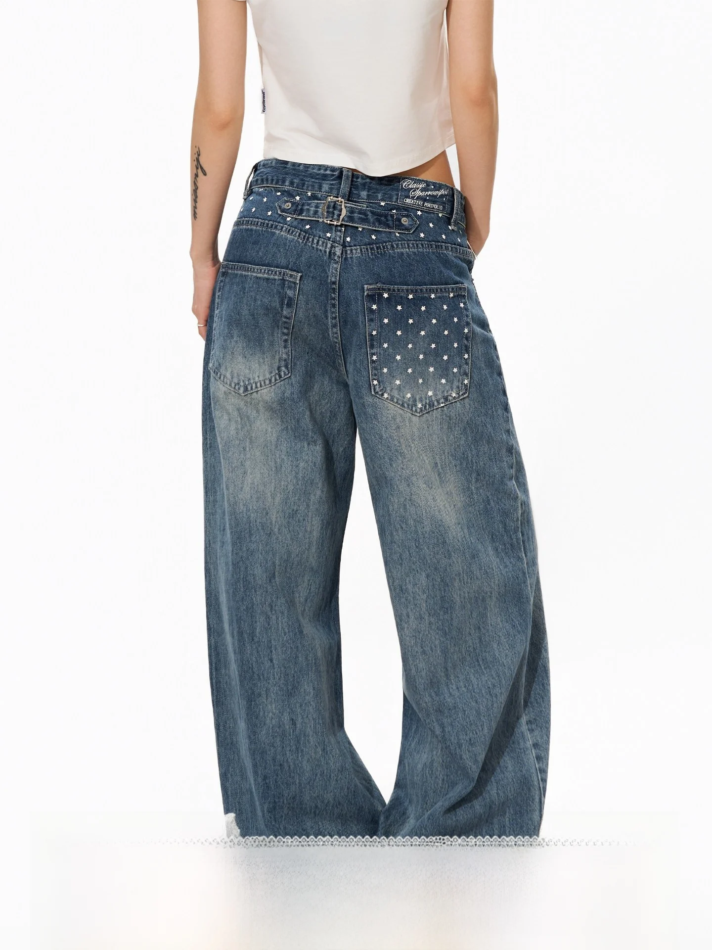 S3T5 Paris Button Design Wide Leg Jeans Casual Loose Drapey Printed Unisex American Washed Denim Pants for Men And Women
S3T5 Paris Button Design Wide Leg Jeans Casual Loose Drapey Printed Unisex American Washed Denim Pants for Men And Women