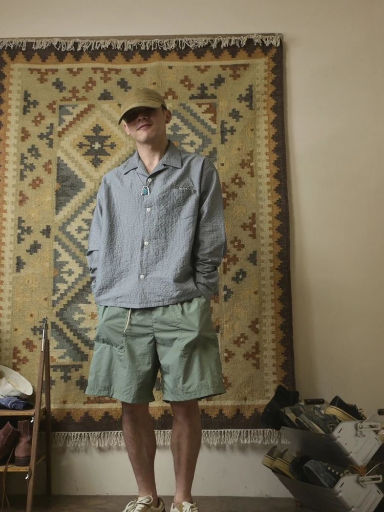 Vintage Textured Fabric Cuban Collar Shirt Embroidered Lapel Hemp Shirt
Vintage Textured Fabric Cuban Collar Shirt Embroidered Lapel Hemp Shirt