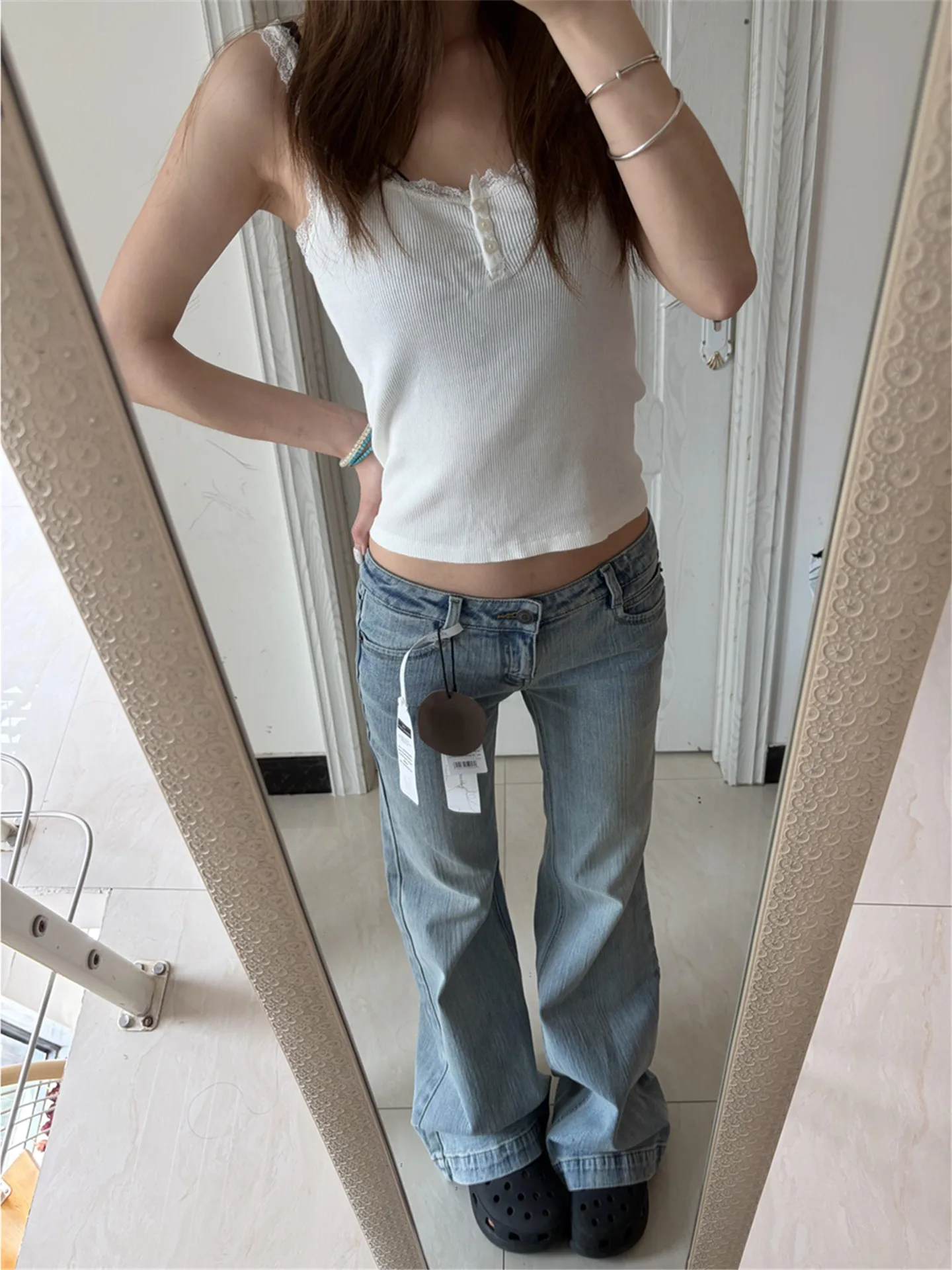 Low Waist Bell Bottom Denim Jeans Women's Summer Slimming Long Floor Length Pants Heavy Embroidery Bamboo Texture Pattern
Low Waist Bell Bottom Denim Jeans Women's Summer Slimming Long Floor Length Pants Heavy Embroidery Bamboo Texture Pattern