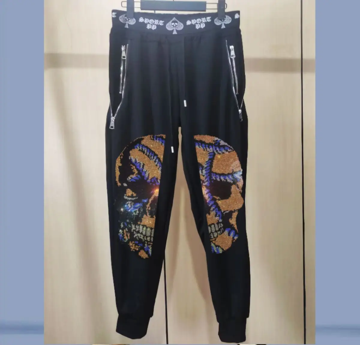 Мужские длинные брюки High Street Fashion используют осенние и зимние длинные брюки 20250202
Мужские длинные брюки High Street Fashion используют осенние и зимние длинные брюки 20250202