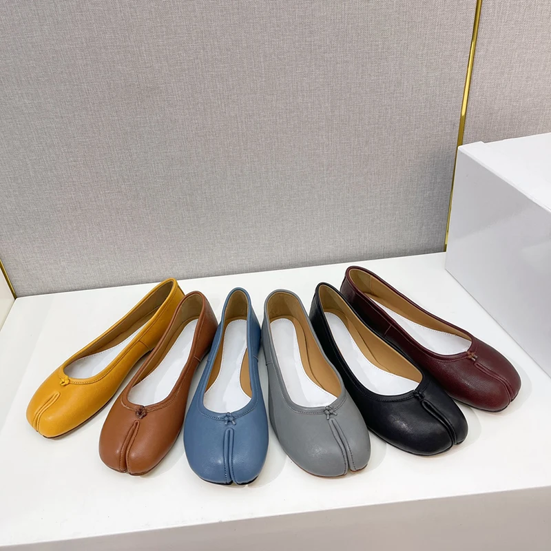 Women Luxury Tabi Split Toe Flats Soft Genuine Leather Slip On Ballet Loafers Casual Daily Fashion Flat Shoes
Women Luxury Tabi Split Toe Flats Soft Genuine Leather Slip On Ballet Loafers Casual Daily Fashion Flat Shoes