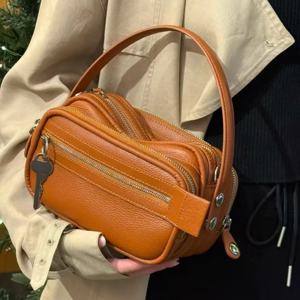 Сумка-мессенджер унисекс в стиле ретро: высококачественная, легкая роскошь, с молнией, для мужчин и женщин, повседневная, на плечо
Сумка-мессенджер унисекс в стиле ретро: высококачественная, легкая роскошь, с молнией, для мужчин и женщин, повседневная, на плечо