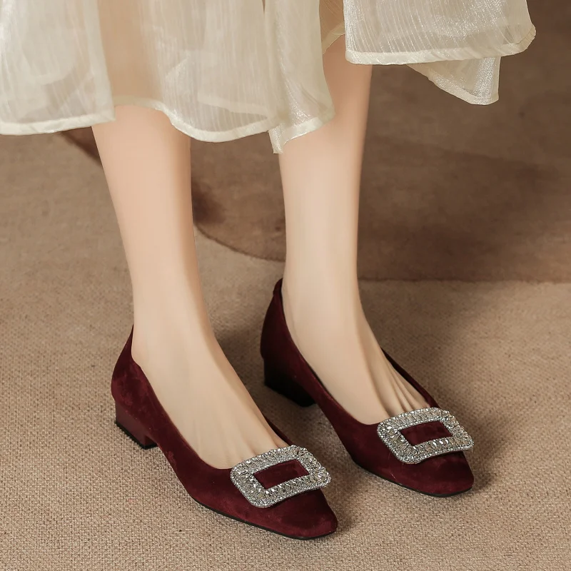 New autumn and winter women's shoes, wedding shoes with rhinestones, women's suede chunky heel shallow soft low-cut daily
New autumn and winter women's shoes, wedding shoes with rhinestones, women's suede chunky heel shallow soft low-cut daily