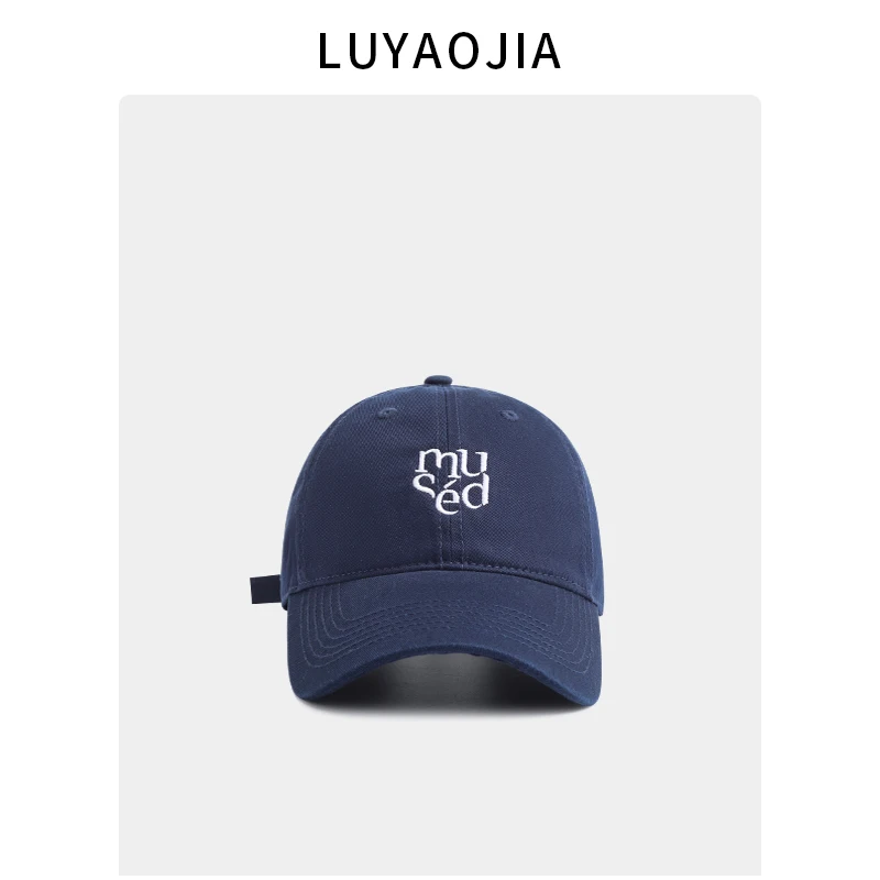 Hat women's spring and summer new embroidered baseball cap men and women couples curved brim versatile face cap
Hat women's spring and summer new embroidered baseball cap men and women couples curved brim versatile face cap