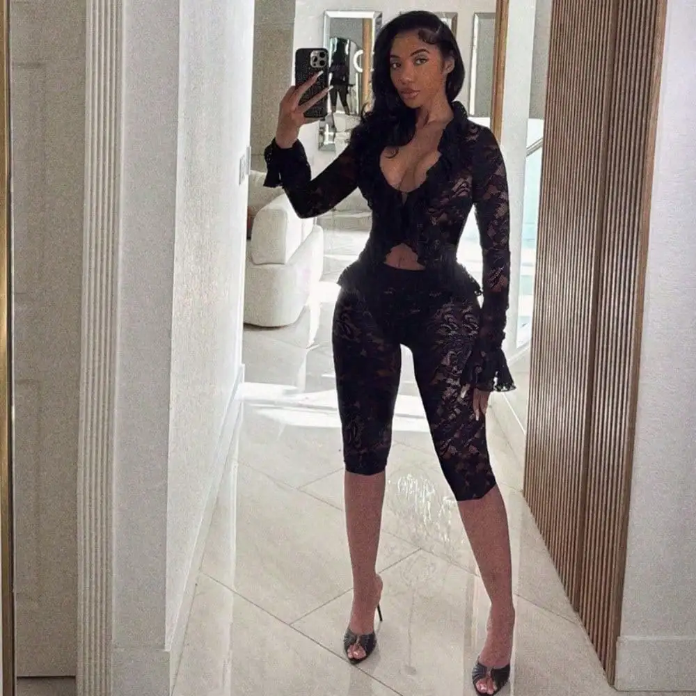 Sexy Lace Long Sleeve Top And Shorts Set For Women
Sexy Lace Long Sleeve Top And Shorts Set For Women