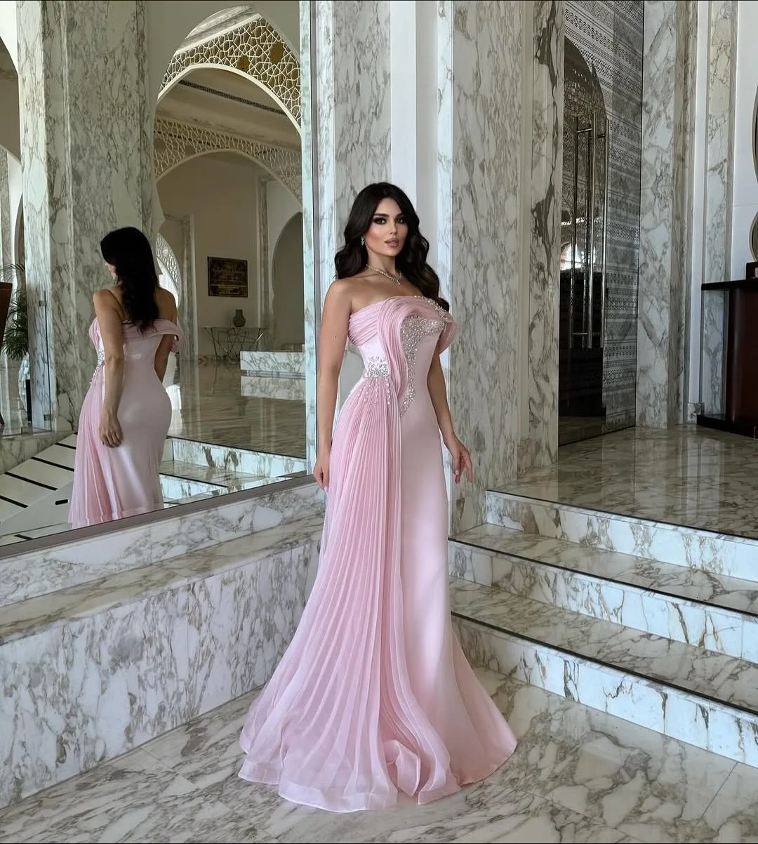 Dubai Women's Luxury Evening Dresses Floor-Length Party Dresses A-Line Prom Gowns Customized فستان مناسبات
Dubai Women's Luxury Evening Dresses Floor-Length Party Dresses A-Line Prom Gowns Customized فستان مناسبات