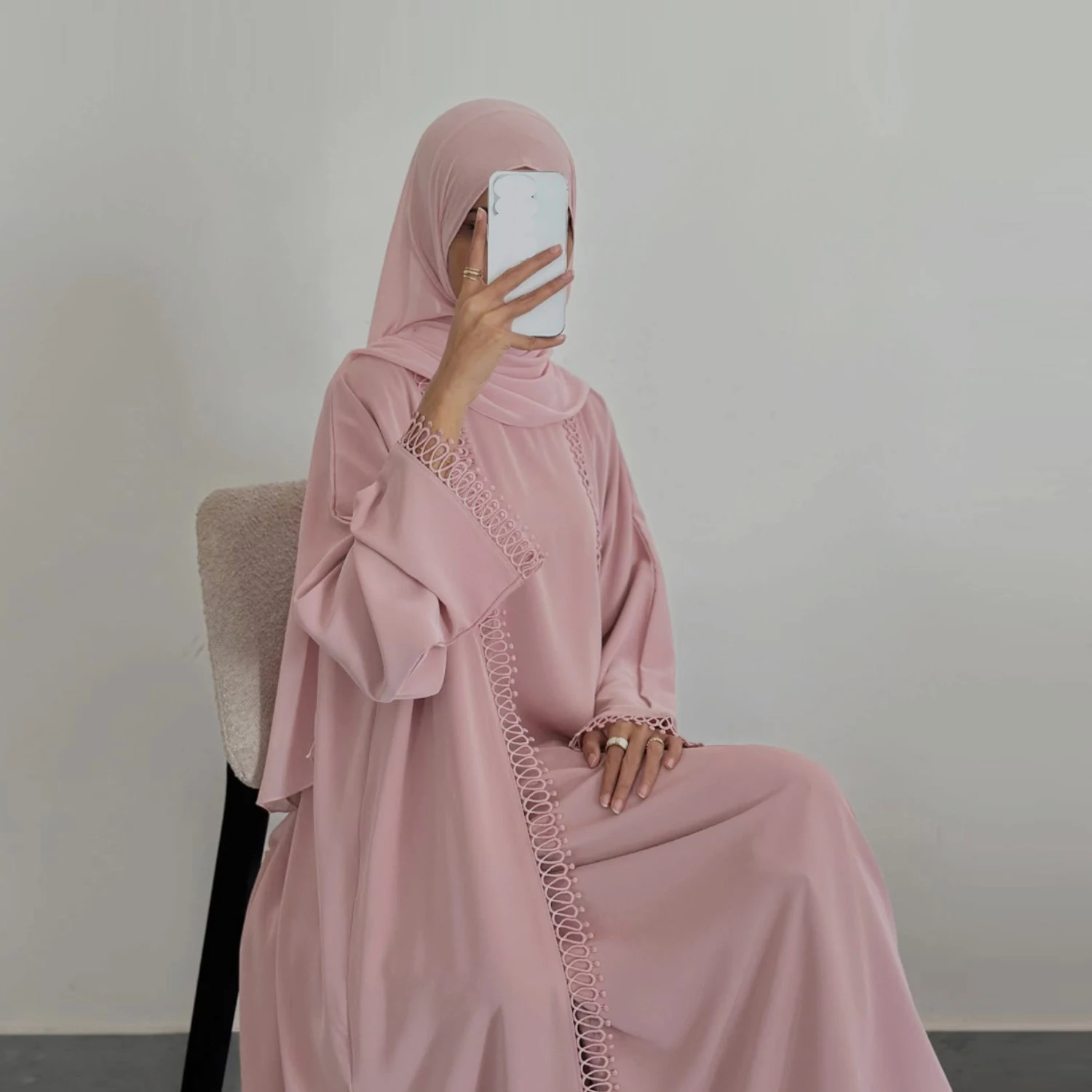 Dubai Open Kimono Lace Edge Abaya Inner Dress Two Piece Set Muslim Dress Women Kaftan Turkey Islam Clothing Arab Robe Outfits
Dubai Open Kimono Lace Edge Abaya Inner Dress Two Piece Set Muslim Dress Women Kaftan Turkey Islam Clothing Arab Robe Outfits