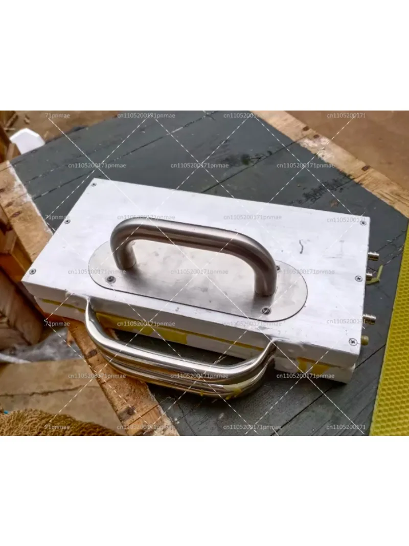 Hand Press Foundation Machine Continuous for Middle Italian Bees Aluminum Water Cooling Plate Beekeeping Tool
Hand Press Foundation Machine Continuous for Middle Italian Bees Aluminum Water Cooling Plate Beekeeping Tool