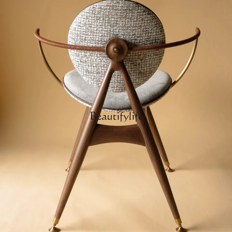 Compass Internet celebrity solid wood leather light luxury restaurant living room dining chair
Compass Internet celebrity solid wood leather light luxury restaurant living room dining chair
