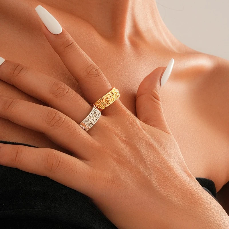 Pattern opening ring, niche high-end sensory food rings, fashionable and cool style jewelry, suitable for both men and women
Pattern opening ring, niche high-end sensory food rings, fashionable and cool style jewelry, suitable for both men and women