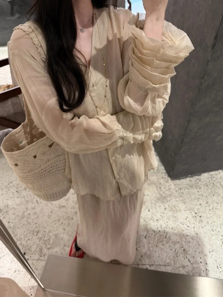 Lightweight Breathable Linen Shirt Women's Long Sleeve V-Neck Single Button Design Summer Fashion Casual Top Korean Style
Lightweight Breathable Linen Shirt Women's Long Sleeve V-Neck Single Button Design Summer Fashion Casual Top Korean Style