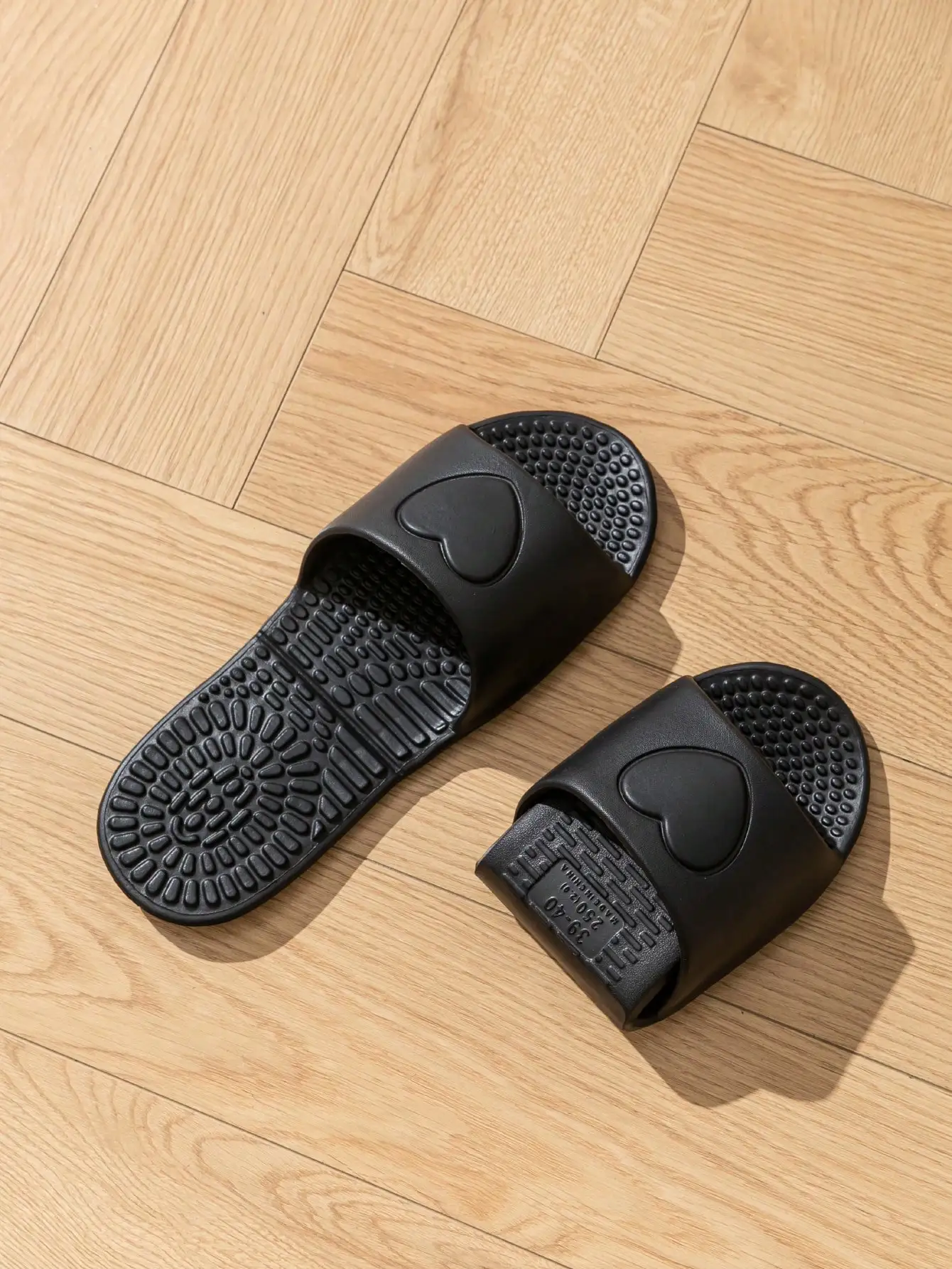 Unisex Foldable Travel Slippers, Massage Sole, Comfortable For Travel, Hotel, Bathroom, Swimming, All Season Home Slippers
Unisex Foldable Travel Slippers, Massage Sole, Comfortable For Travel, Hotel, Bathroom, Swimming, All Season Home Slippers