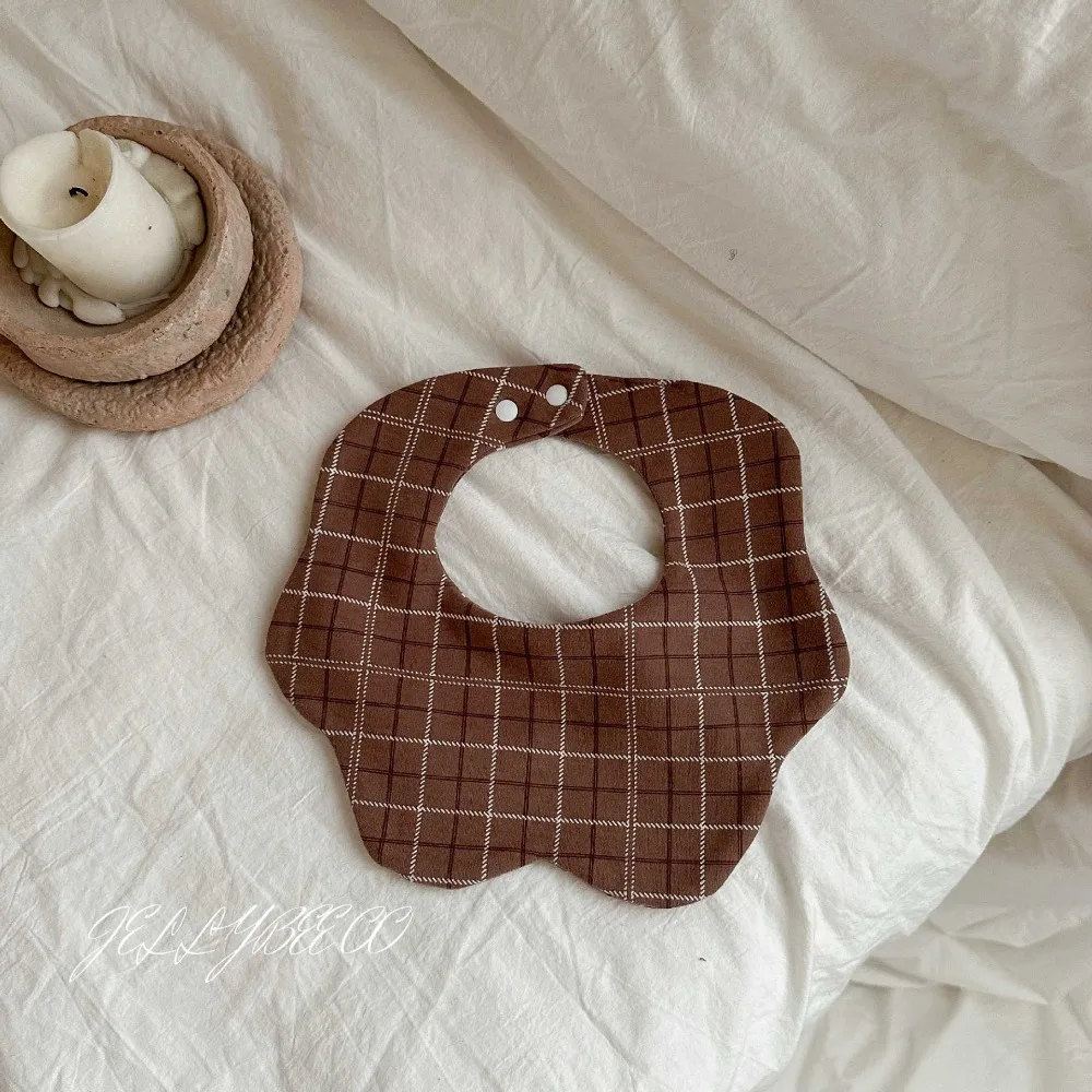 Pure Cotton Baby Bibs Soft Absorbent Teething Drooling Bib Double-Sided Reversible Baby Essentials Bandana Drool Bibs
Pure Cotton Baby Bibs Soft Absorbent Teething Drooling Bib Double-Sided Reversible Baby Essentials Bandana Drool Bibs