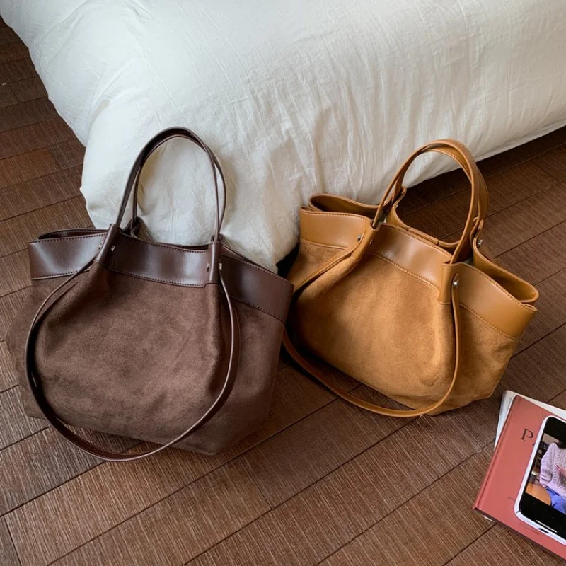 Stylish Simple Casual Vintage Bag For Women Mini Clutch With Solid Color Elegant Leather Premium Design
Stylish Simple Casual Vintage Bag For Women Mini Clutch With Solid Color Elegant Leather Premium Design