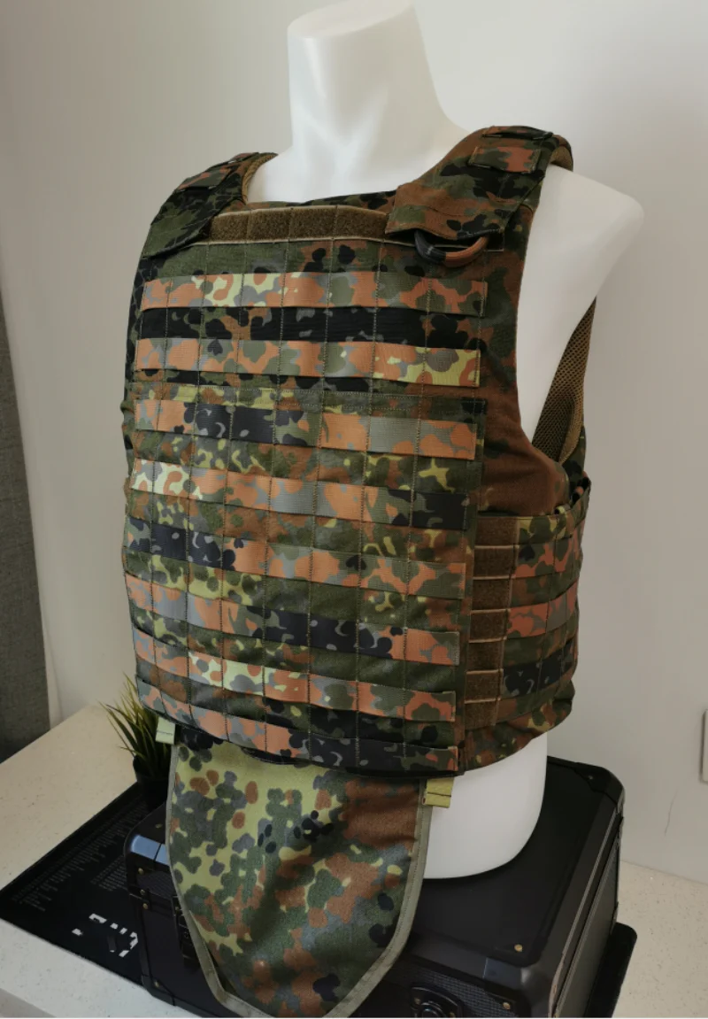 Тактический жилет De Ban
Тактический жилет De Ban