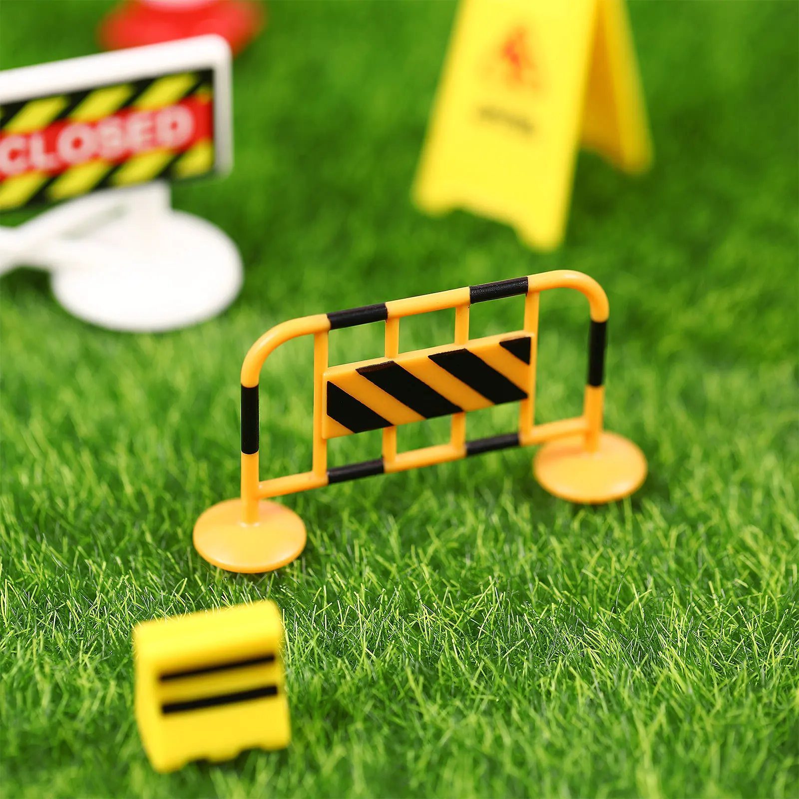 1Set Traffic Road Signs Educational Play for Kids Imaginative Learning Cognitive Street Signs Simulation Children Gift
1Set Traffic Road Signs Educational Play for Kids Imaginative Learning Cognitive Street Signs Simulation Children Gift