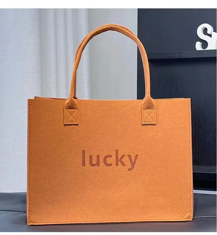 Creative Lucky Pattern Tote Bag Multifunction Felt Shopping Bags For Grocery Large-capacity Gift Bag With Handle Storage Bag
Creative Lucky Pattern Tote Bag Multifunction Felt Shopping Bags For Grocery Large-capacity Gift Bag With Handle Storage Bag