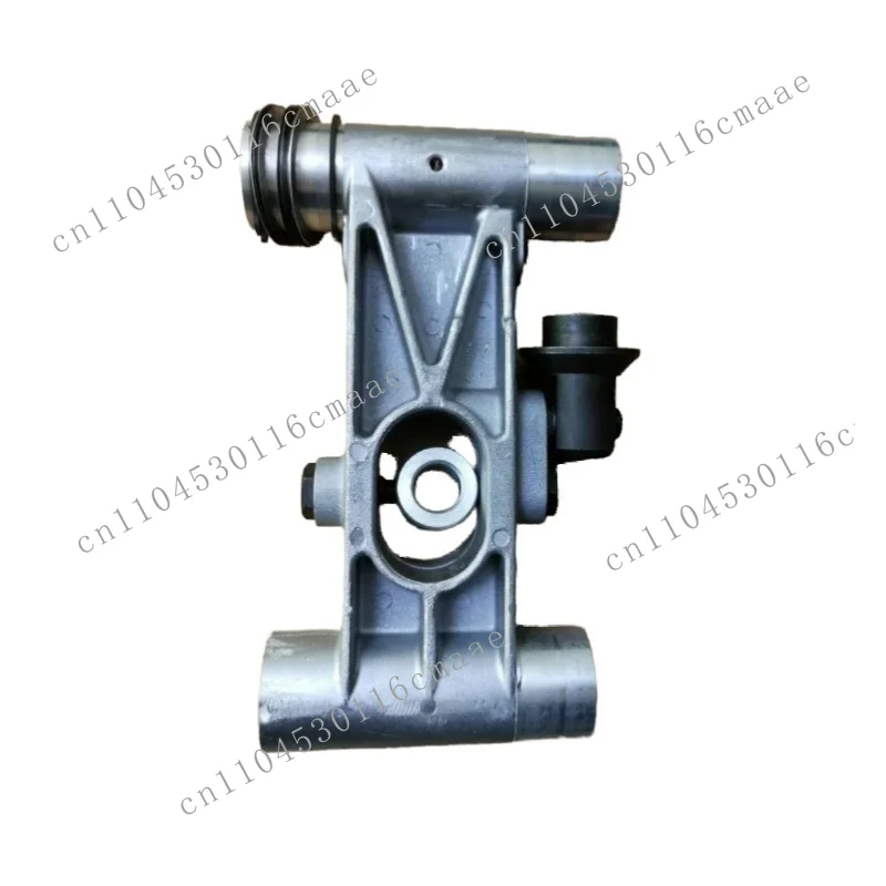 Applicable To The Lower Tracking Bracket of The Edge Banding Machine (3009010260/2055084250/2055083790)
Applicable To The Lower Tracking Bracket of The Edge Banding Machine (3009010260/2055084250/2055083790)
