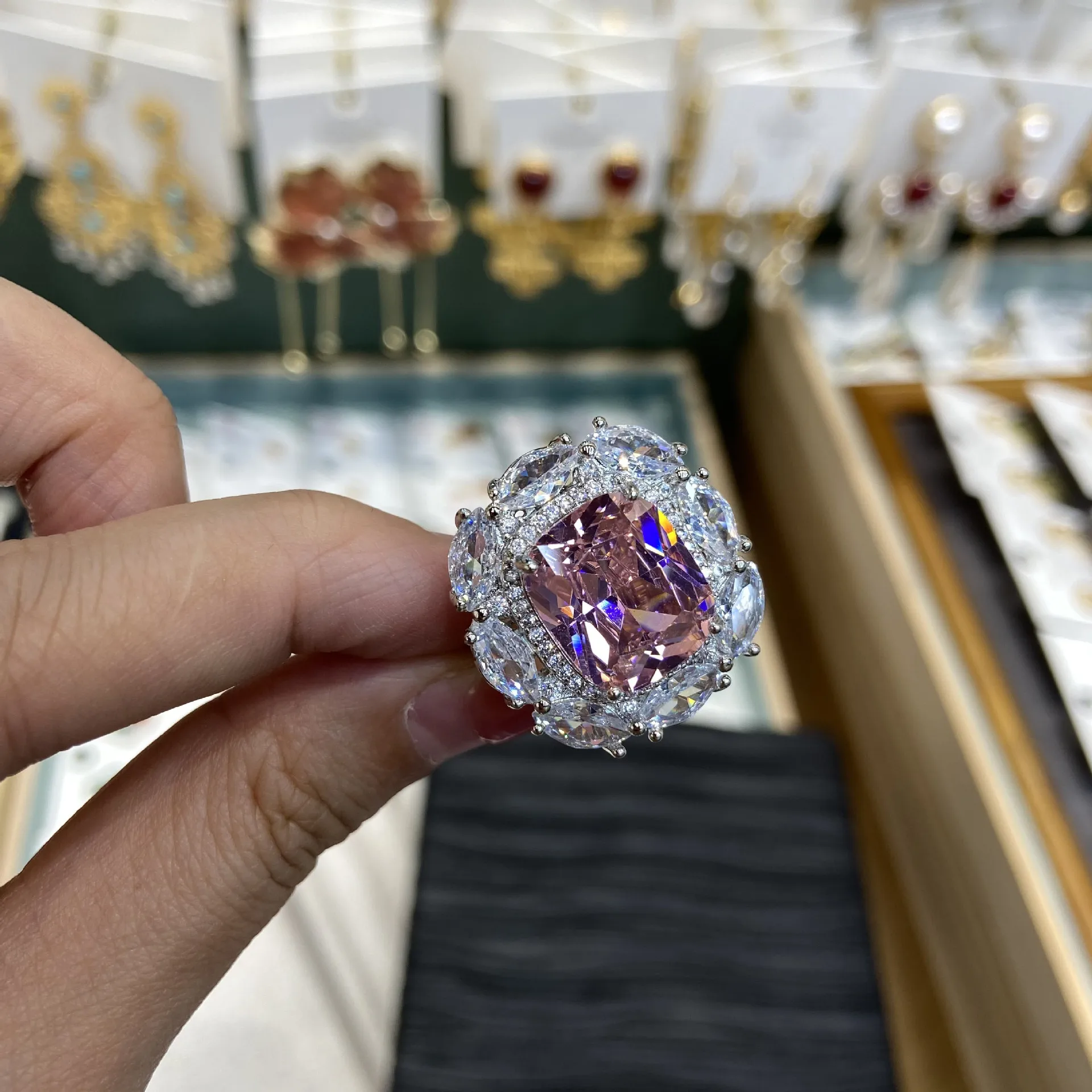 shiny pink ring for women jewelry sweet gift female square crystal opening ring dinner party daily wear
shiny pink ring for women jewelry sweet gift female square crystal opening ring dinner party daily wear