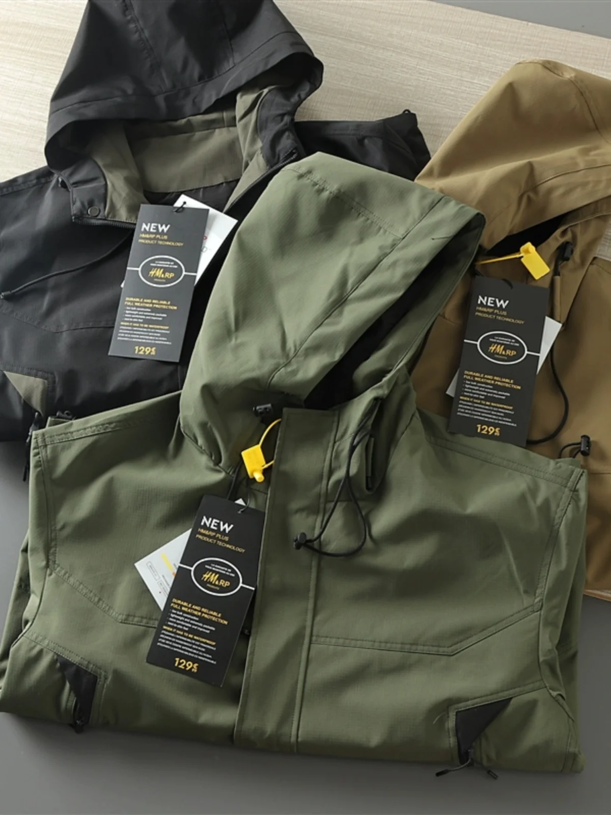 Outdoor Men's Autumn Jacket Windproof Waterproof Mountain Series Workwear Style Fashionable Coat Youth Popular Long Sleeve Ho...
Outdoor Men's Autumn Jacket Windproof Waterproof Mountain Series Workwear Style Fashionable Coat Youth Popular Long Sleeve Ho...