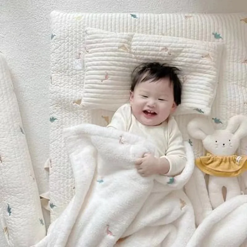 Korean Baby Blanket Soft Throws Coral Fleece Newborn Infant Swaddle Wrap Blankets Stroller Cover Bedding Blankets Stroller Cover
Korean Baby Blanket Soft Throws Coral Fleece Newborn Infant Swaddle Wrap Blankets Stroller Cover Bedding Blankets Stroller Cover