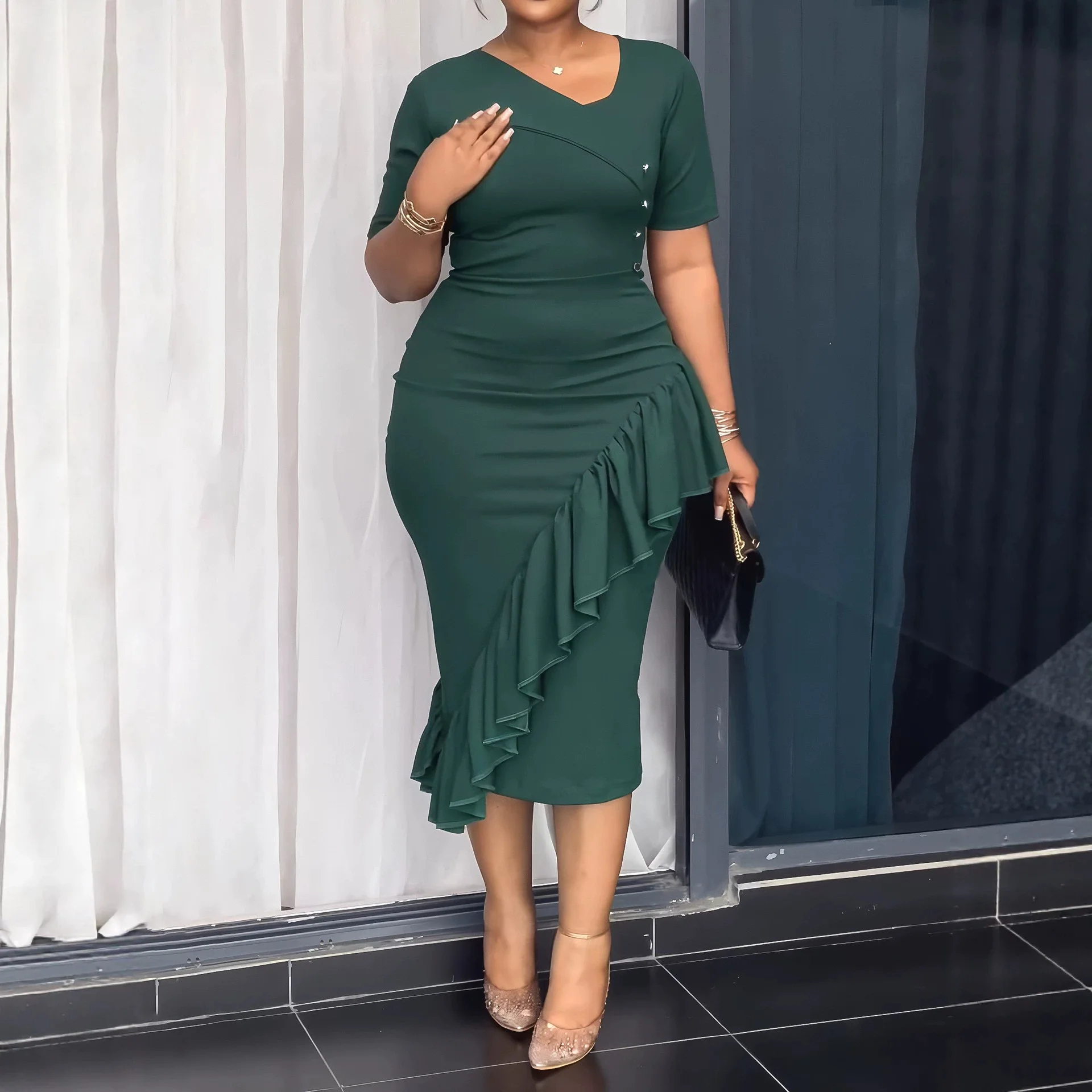 Africa Dress for Women for Evening Party Summer Fashion African Short Sleeve V-neck Green Polyester Bodycon Midi Dresses
Africa Dress for Women for Evening Party Summer Fashion African Short Sleeve V-neck Green Polyester Bodycon Midi Dresses