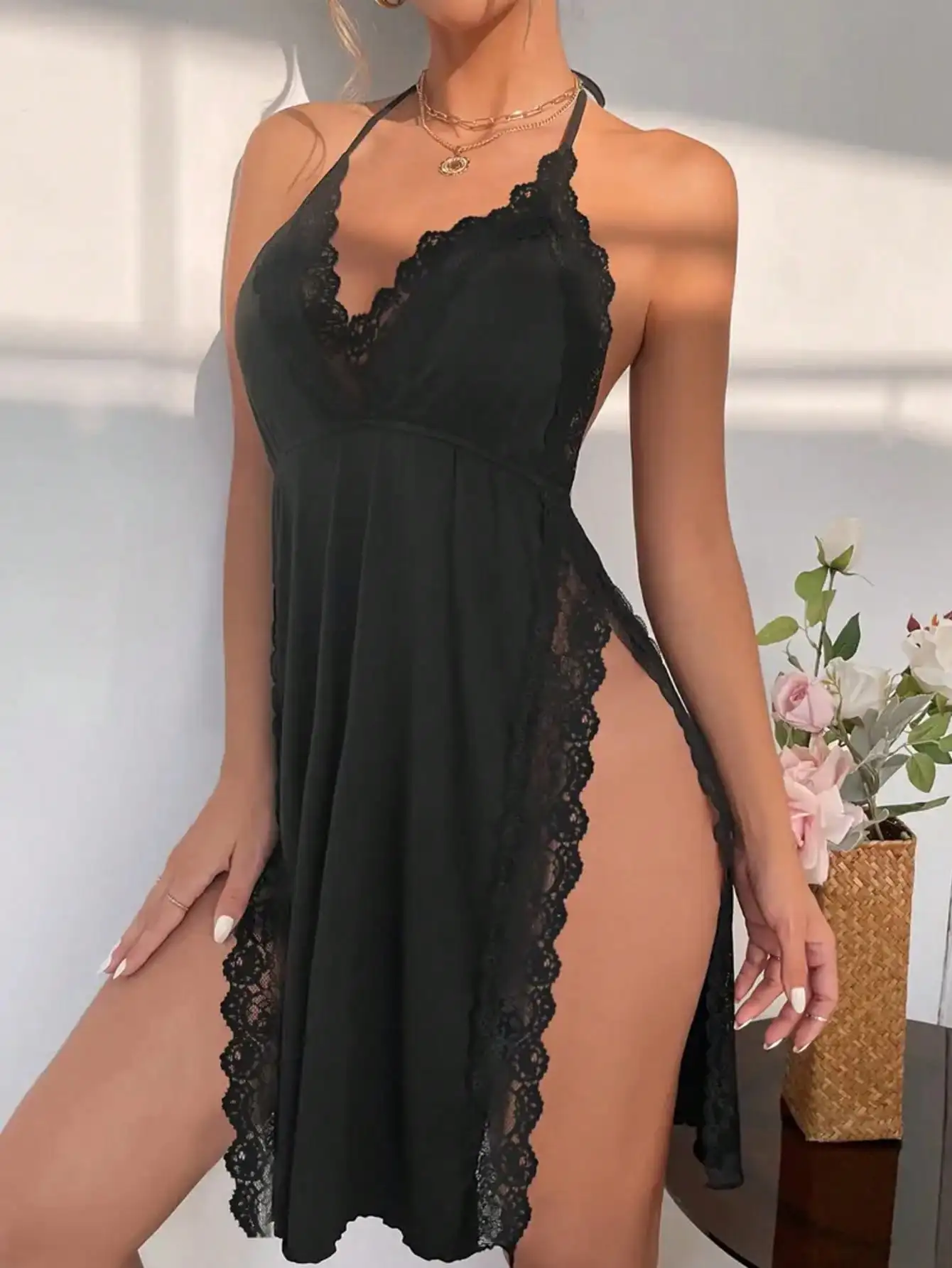 Сексуальная домашняя одежда без рукавов и открытой спины — простой полиамидный дизайн с контрастным кружевом и разрезом до бедра
Сексуальная домашняя одежда без рукавов и открытой спины — простой полиамидный дизайн с контрастным кружевом и разрезом до бедра