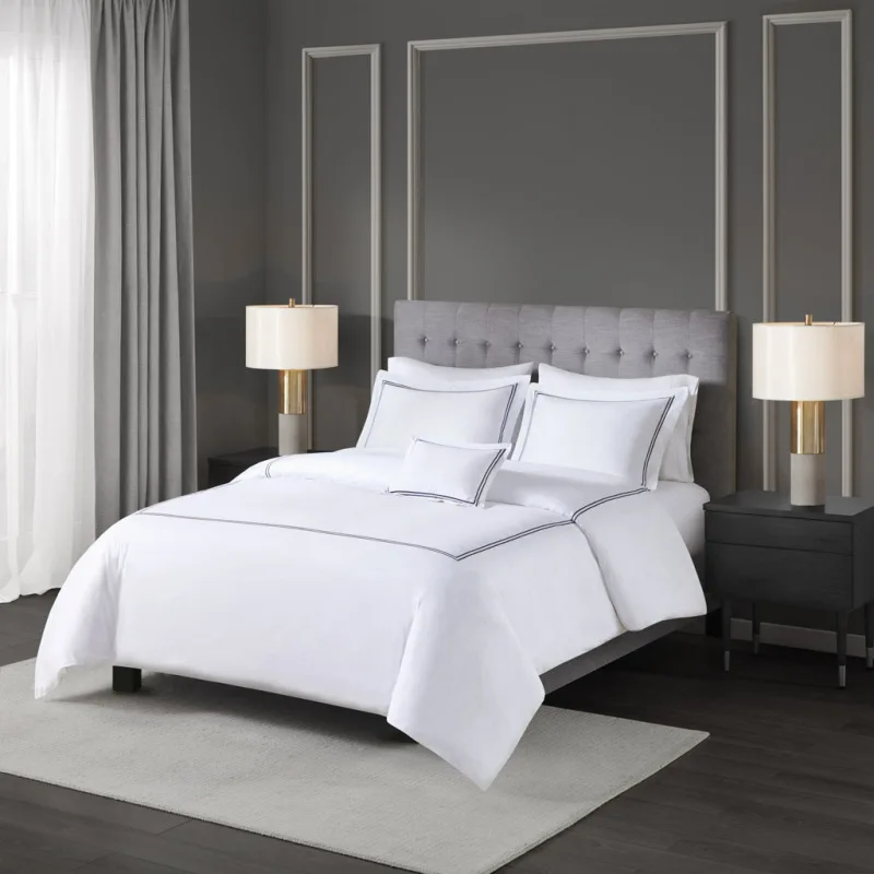 5 Piece Full/Queen 100% Cotton Sateen Embroidered Comforter Set
5 Piece Full/Queen 100% Cotton Sateen Embroidered Comforter Set