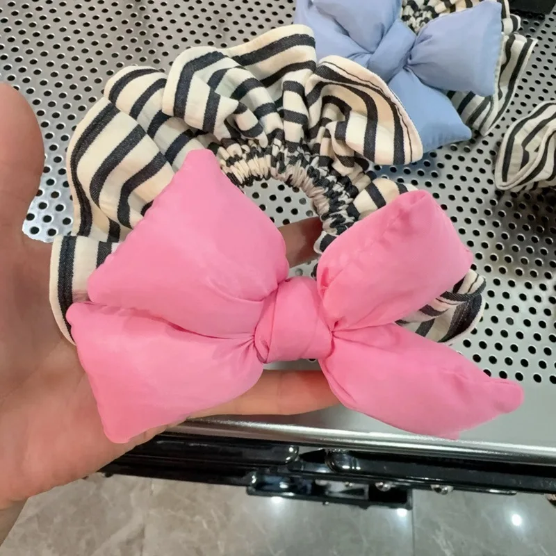 1 Pcs Women's Hair Scrunchies Bow Striped Simple Versatile Korean Elastic Hair Bands Cute Kawaii Sweet Hair Accessories Girl
1 Pcs Women's Hair Scrunchies Bow Striped Simple Versatile Korean Elastic Hair Bands Cute Kawaii Sweet Hair Accessories Girl
