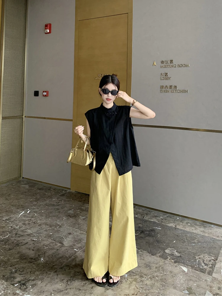 Retro Style Slimming Black Asymmetrical Sleeveless Shirt New Chinese Fashion Women's Summer 2026 Chic Straight Cut Commute Wind
Retro Style Slimming Black Asymmetrical Sleeveless Shirt New Chinese Fashion Women's Summer 2026 Chic Straight Cut Commute Wind