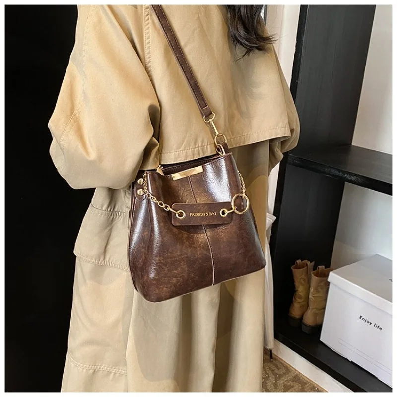 Ladies Crossbody-Bag Made Of Prairie-Printed Leather Featuring Trendy High-End Commuter Spacious Soft Daily Modern Style
Ladies Crossbody-Bag Made Of Prairie-Printed Leather Featuring Trendy High-End Commuter Spacious Soft Daily Modern Style