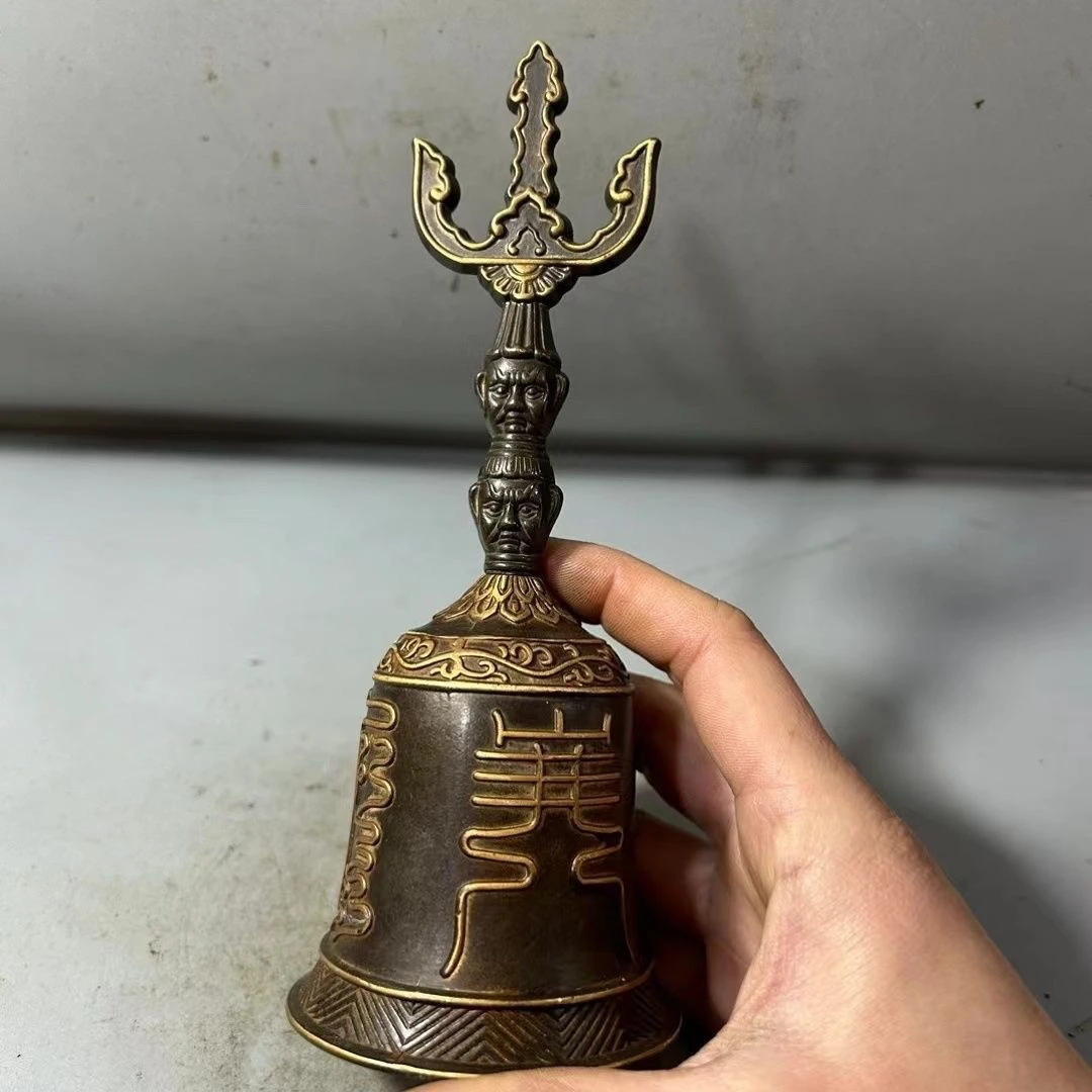 Pure copper relief canopy emperor canopy Tao household goods Sanqing bell three-pronged diamond bell hand rattle ornament
Pure copper relief canopy emperor canopy Tao household goods Sanqing bell three-pronged diamond bell hand rattle ornament